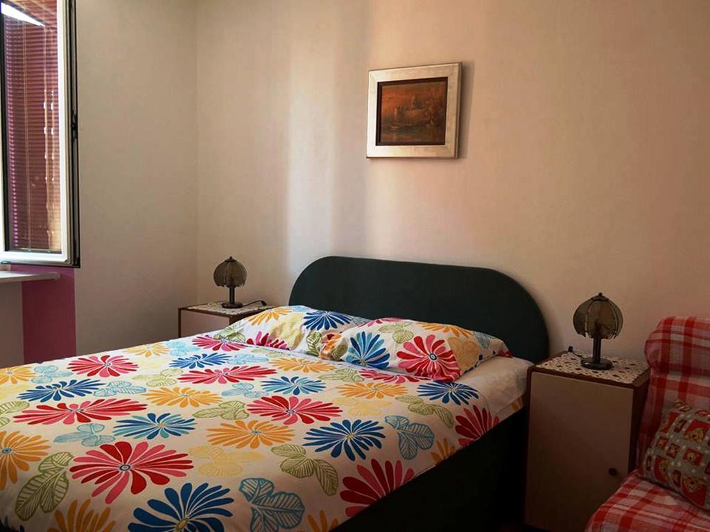 Central Sibenik Apartments Zimmer foto